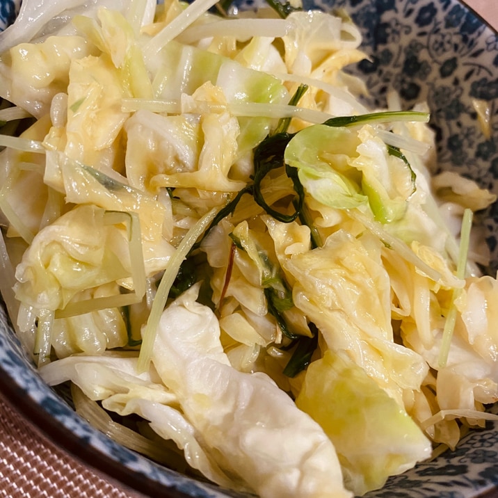 大量消費!キャベツのごま油塩炒め